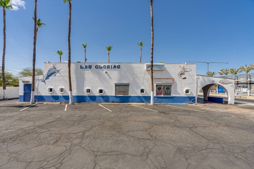 More Photos Of 5222 S Central Ave, Phoenix General Retail For Sale