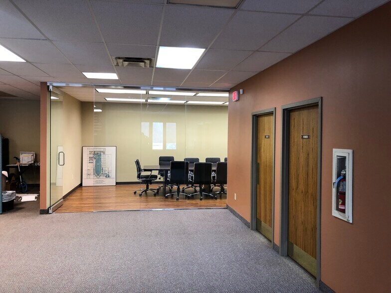 More Photos Of 6111 Heisley Rd, Mentor Flex For Lease
