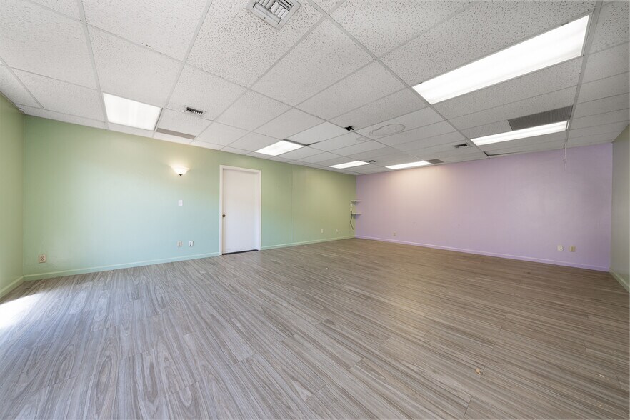 More Photos Of 125 W Mission Ave, Escondido Office For Lease