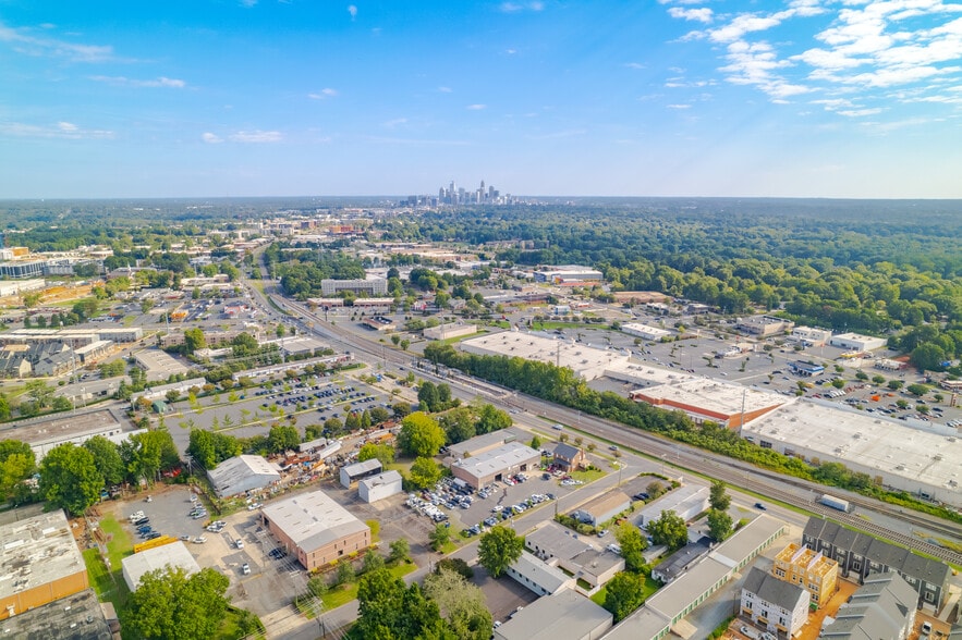More Photos Of 4830 Old Pineville Rd, Charlotte Storefront Retail Office For Lease