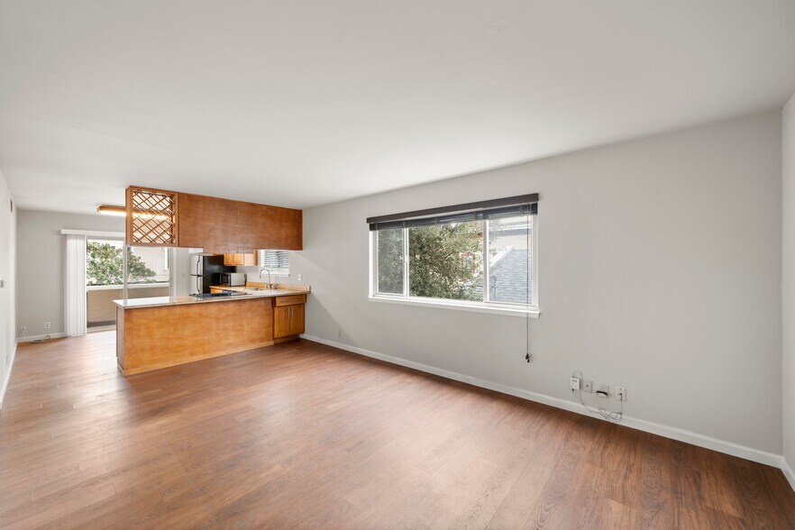 More Photos Of 1444 Walnut St, Berkeley Apartments For Sale