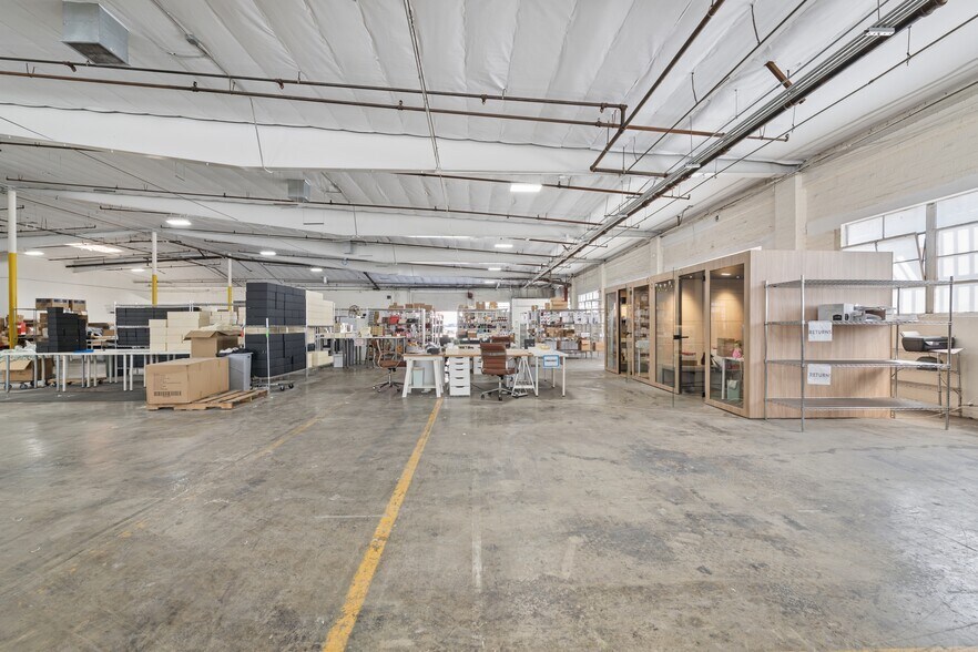More Photos Of 3355 W El Segundo Blvd, Hawthorne Warehouse For Lease