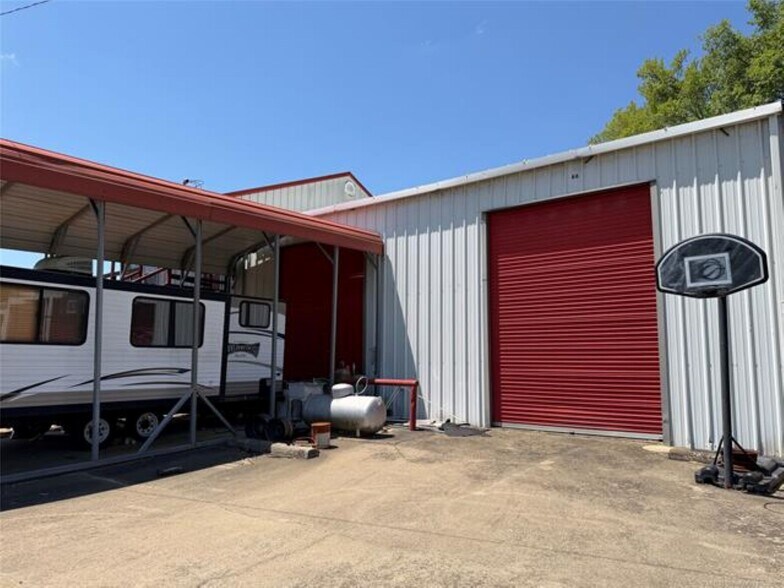More Photos Of 500 1st St, Clayton Self Storage For Sale