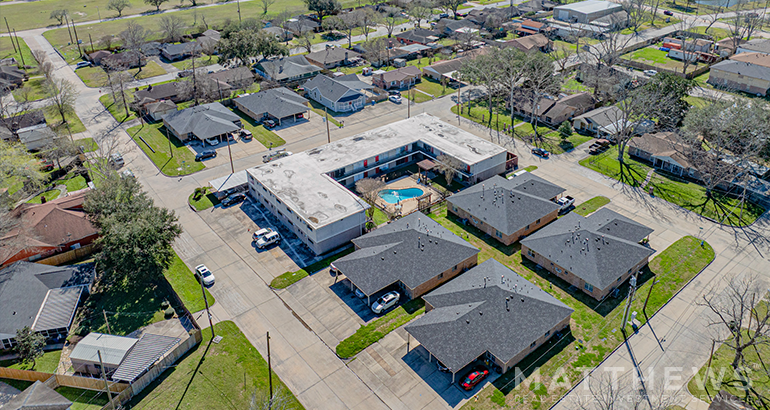 More Photos Of 1200 Carolyn Ct, Humble Apartments For Sale