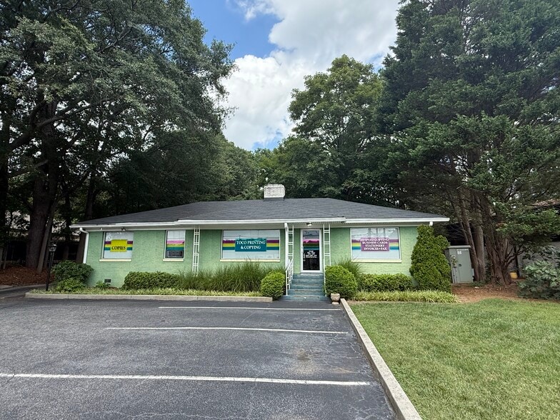 More Photos Of 2960 N Druid Hills Rd NE, Atlanta Land For Lease