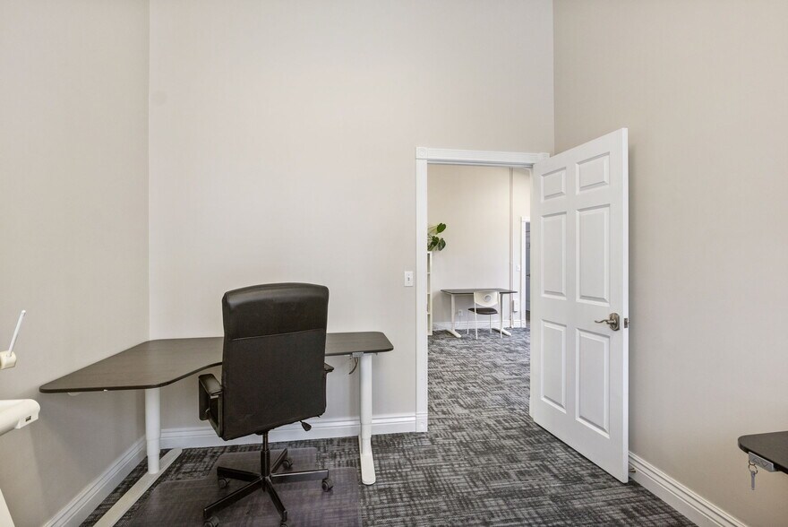More Photos Of 9672 S 700 E, Sandy Office For Lease