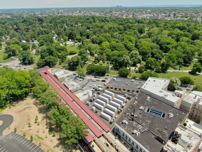 More Photos Of 3604 Jerome Ave, Bronx Manufacturing For Lease