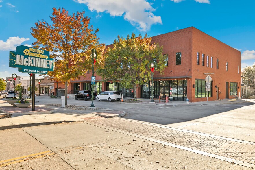 More Photos Of 205 W Louisiana St, McKinney Office For Lease