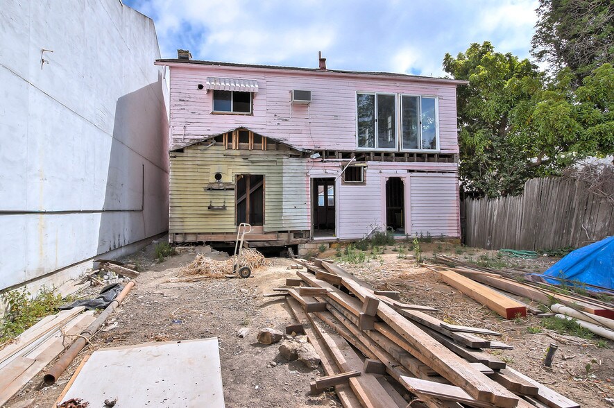 More Photos Of 107 3rd St, San Juan Bautista Storefront Retail Residential For Lease