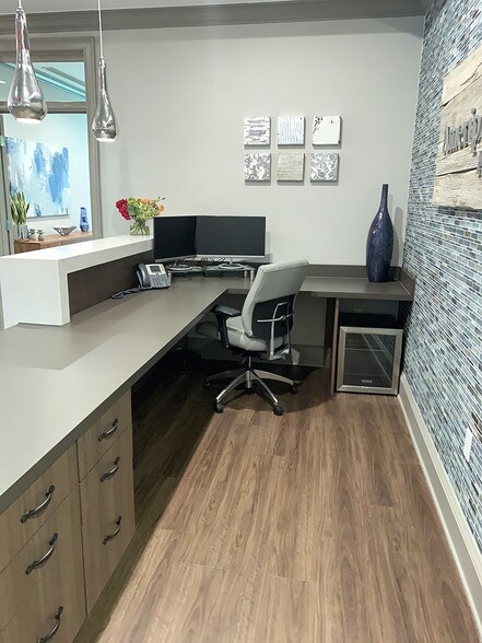 More Photos Of 1680 The Greens Way, Jacksonville Medical For Sale