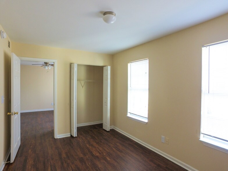 More Photos Of 8373 Thomas Rd, Jonesboro Apartments For Sale