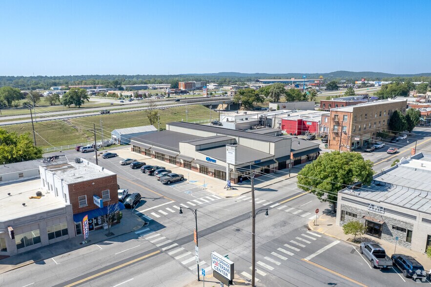 More Photos Of 3957 S State Highway 97, Sand Springs Storefront Retail Office For Lease