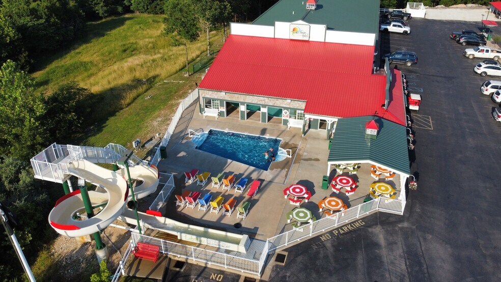 More Photos Of 3518 Osage Beach Pkwy, Osage Beach Hotel For Sale