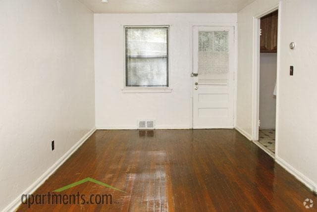 More Photos Of 35 Woodland Dr, Hartford Apartments For Sale