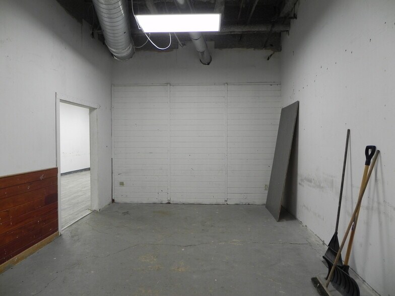 More Photos Of 3627-3645 Boul Des Sources, Dollard-des-Ormeaux Storefront Retail Office For Lease