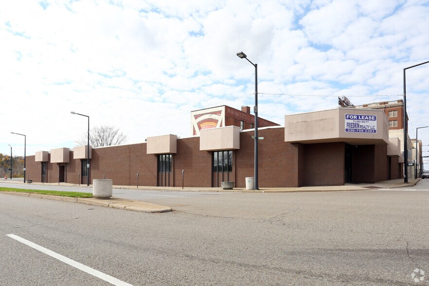 Primary Photo Of 139 E Boardman St, Youngstown Office For Sale