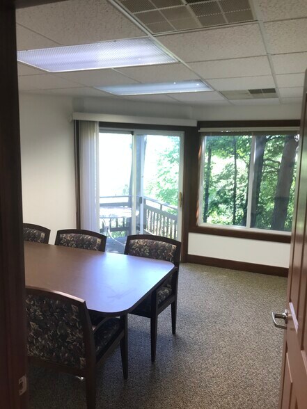 More Photos Of 4831 Darrow Rd, Stow Coworking Space