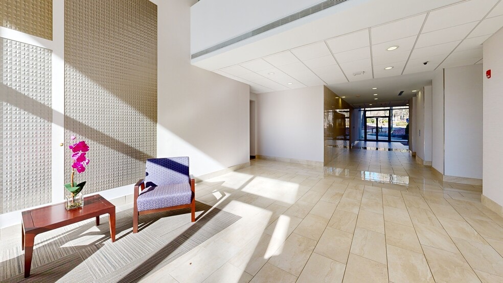 More Photos Of 6525 The Corners Pky, Peachtree Corners Unknown For Lease