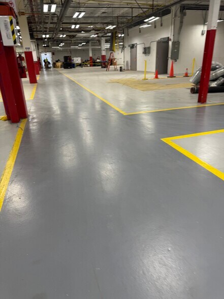 More Photos Of 121 E County Line Rd, Warminster Township Light Manufacturing For Lease