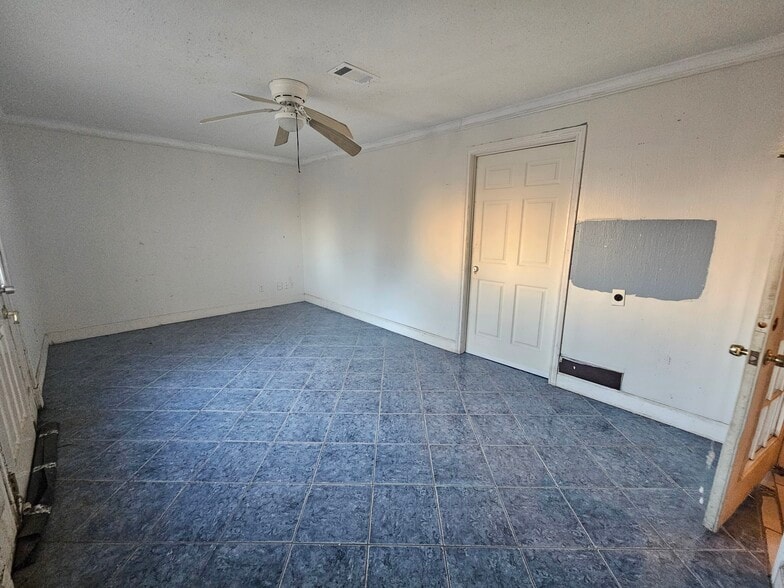 More Photos Of 2131 Campbell Rd, Houston Schools For Sale