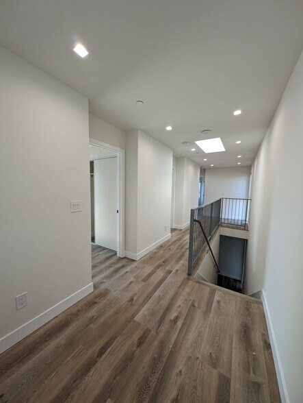 More Photos Of 2026 Federal Ave, Los Angeles Land For Sale