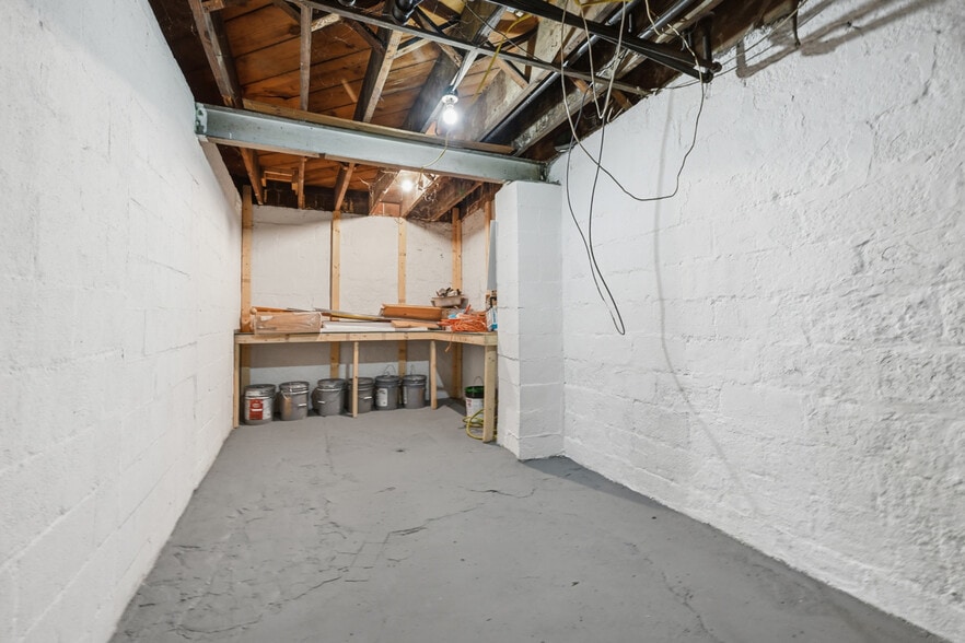 More Photos Of 350 Center Ave, Pittsburgh Office For Sale