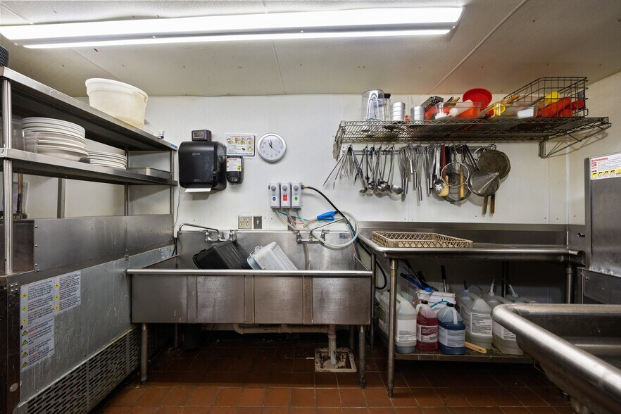 More Photos Of , Beaver Island General Retail For Sale