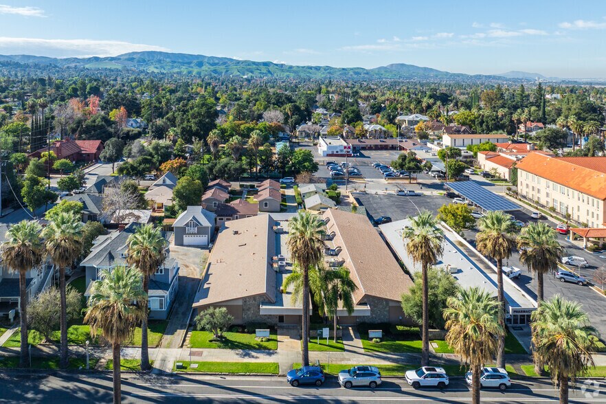 More Photos Of 242 Cajon St, Redlands Office For Lease