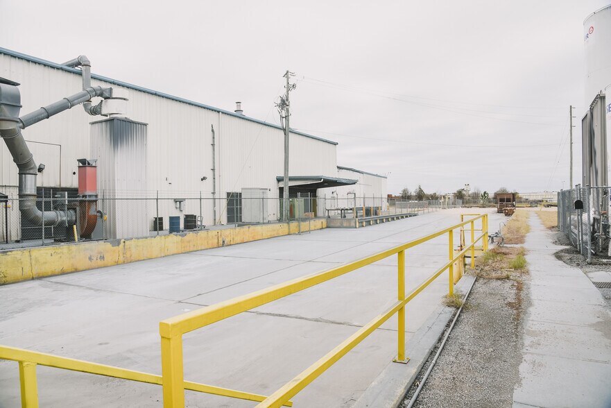 More Photos Of 2760 Gunter Park Dr, Montgomery Manufacturing For Sale