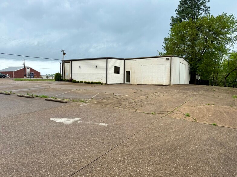 More Photos Of , Lindale Office For Sale