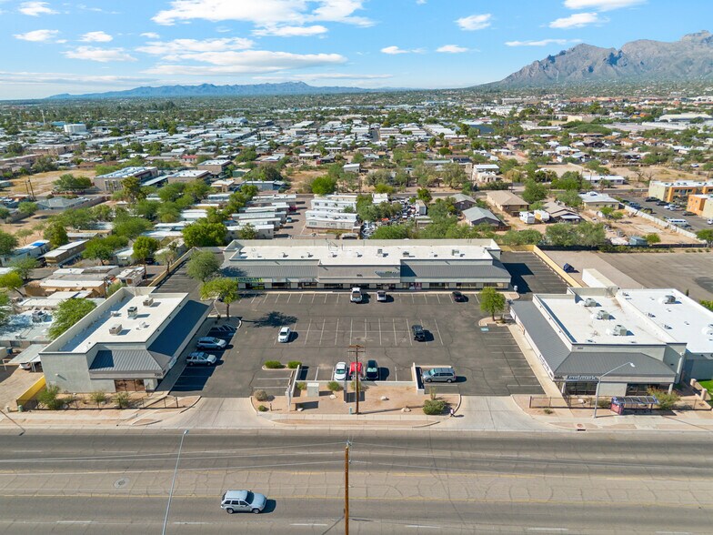 More Photos Of 680-720 W Prince Rd, Tucson Unknown For Lease