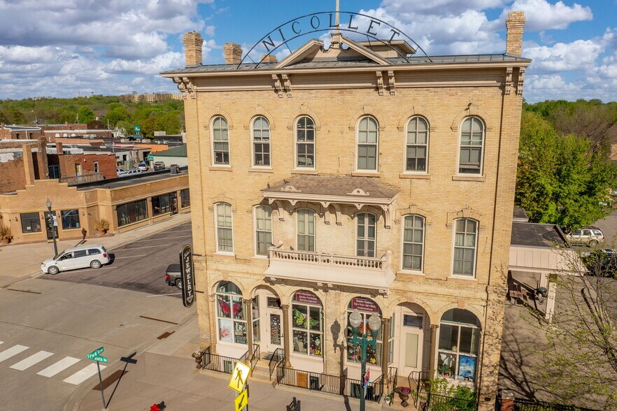 More Photos Of 122 S Minnesota Ave, Saint Peter Apartments For Sale