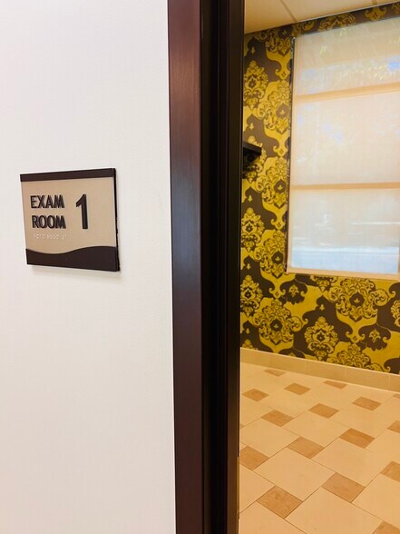 More Photos Of 2693 E Washington Blvd, Pasadena Medical For Lease