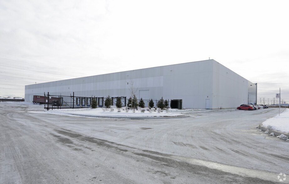 More Photos Of 7429 Ninth Line, Mississauga Warehouse For Lease