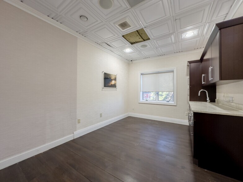 More Photos Of 110 E Ridgewood Ave, Paramus Medical For Sale