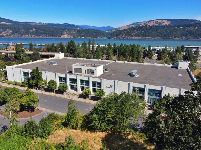 More Photos Of 902 Wasco St, Hood River Light Manufacturing For Lease