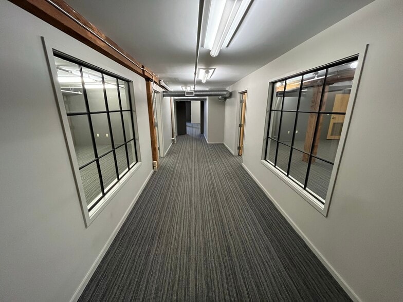 More Photos Of 20-36 Danforth St, Portland Light Distribution For Lease