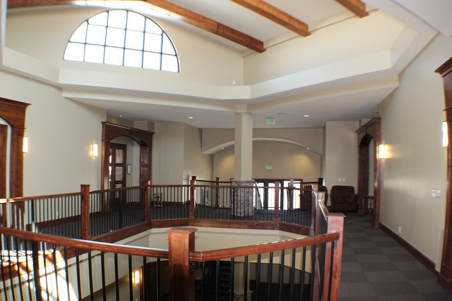 More Photos Of 2620 Commercial Way, Rock Springs Medical For Lease