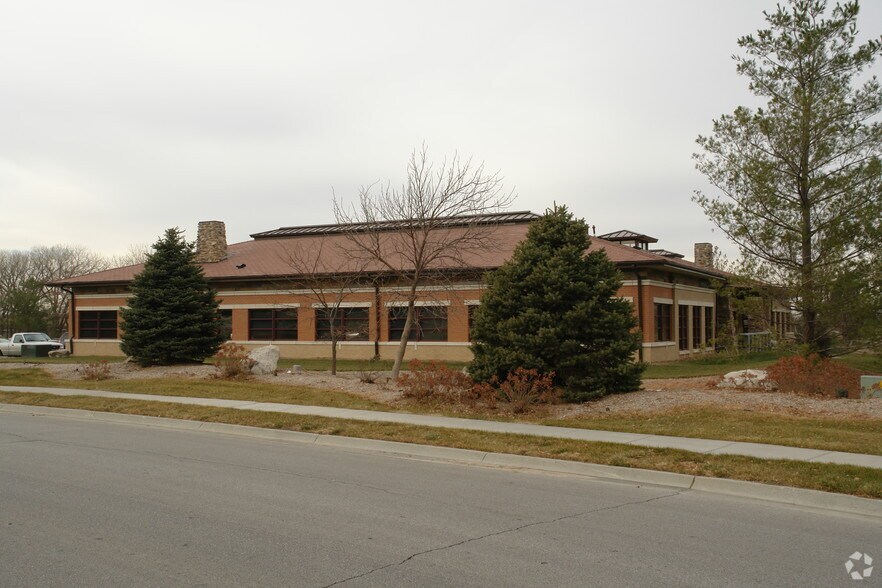 More Photos Of 8700 Executive Woods Dr, Lincoln Office For Lease