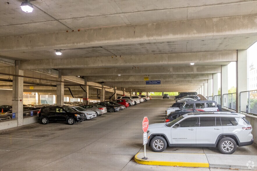 More Photos Of 655 Plum St, Cincinnati Office For Sale