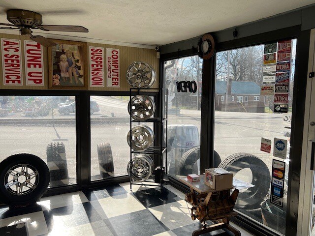 More Photos Of 202 N High St, Mount Orab Auto Repair For Sale