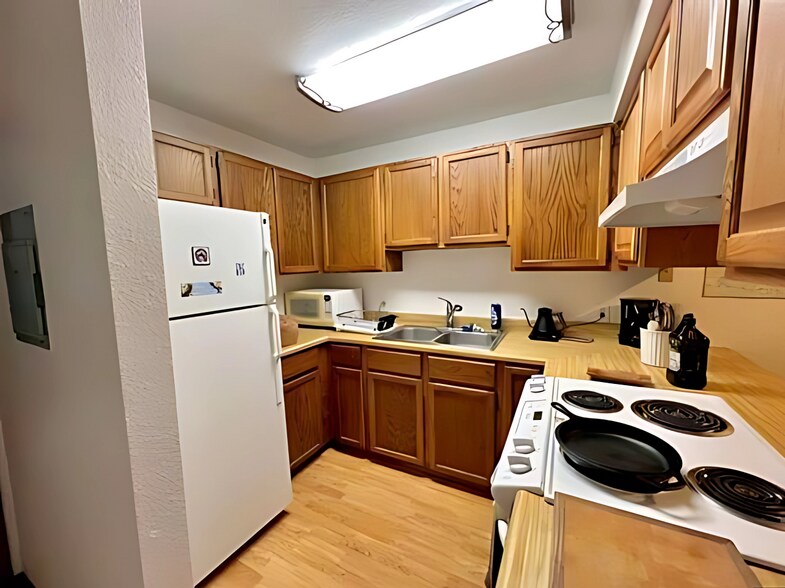 More Photos Of 9000 Stephen Richards Memorial Dr, Juneau Apartments For Sale
