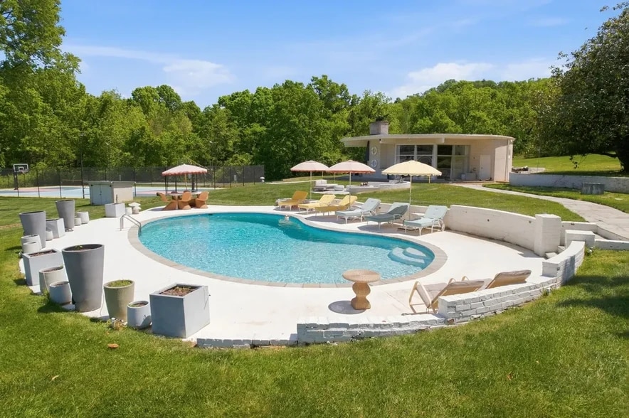 More Photos Of 5840 Hillsboro Pike, Nashville Land For Sale