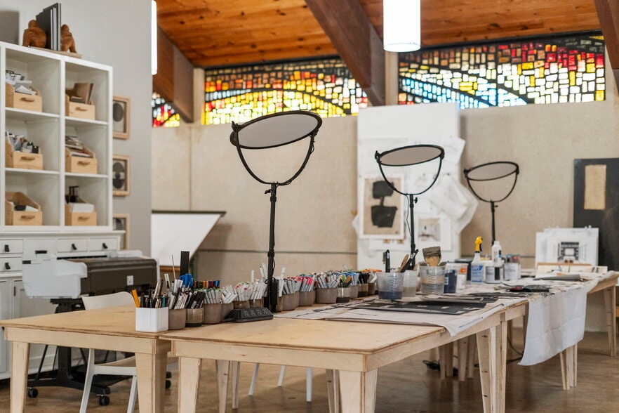 More Photos Of 4720 Avenue O 1/2, Galveston Showroom For Sale