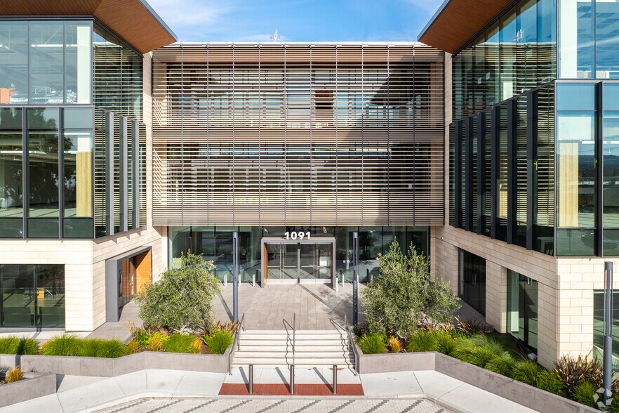 More Photos Of 1091 Industrial Rd, San Carlos Research And Development For Lease