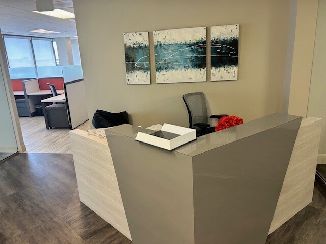 More Photos Of 45240 Business Ct, Sterling Office For Lease