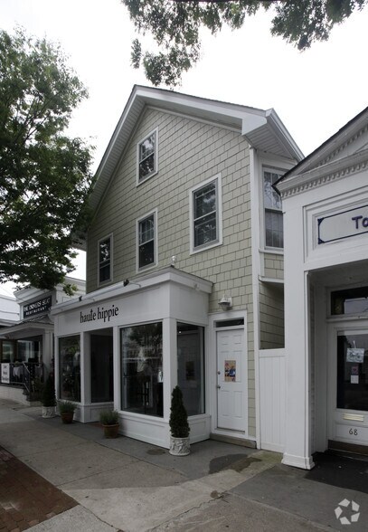 More Photos Of 64 Jobs Ln, Southampton Storefront Retail Office For Lease
