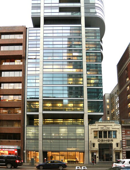 More Photos Of 838 W Hastings St, Vancouver Office For Sale