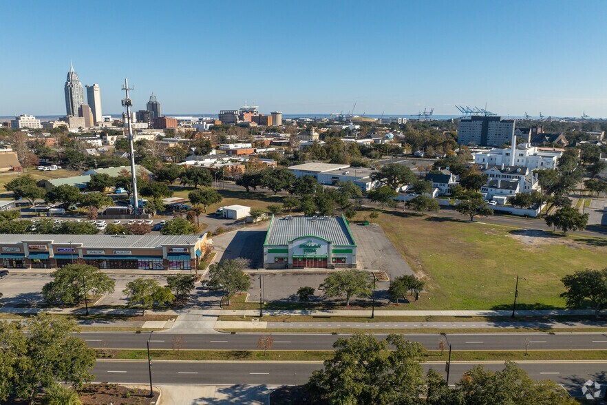 More Photos Of 336 N Broad St, Mobile Freestanding For Sale