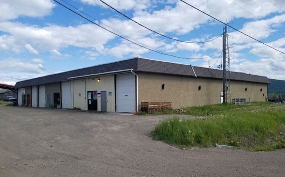 More Photos Of 1-12 4332 Nicholson Rd, Chetwynd Industrial For Sale